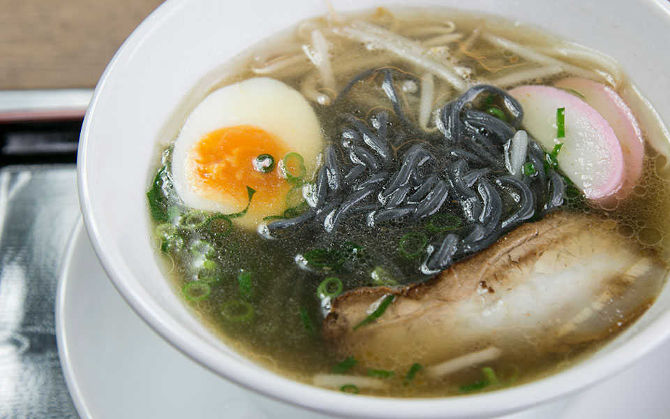 備長炭ラーメン